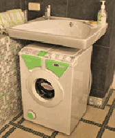 Раковина Кувшинка-Диал и стиральная машина Eurosoba 1000 с салатовыми вкладками